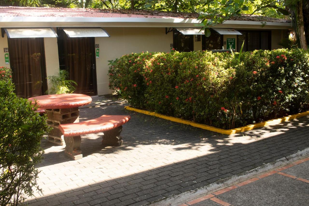 Hotel Playa Westfalia Puerto Limon Exterior foto