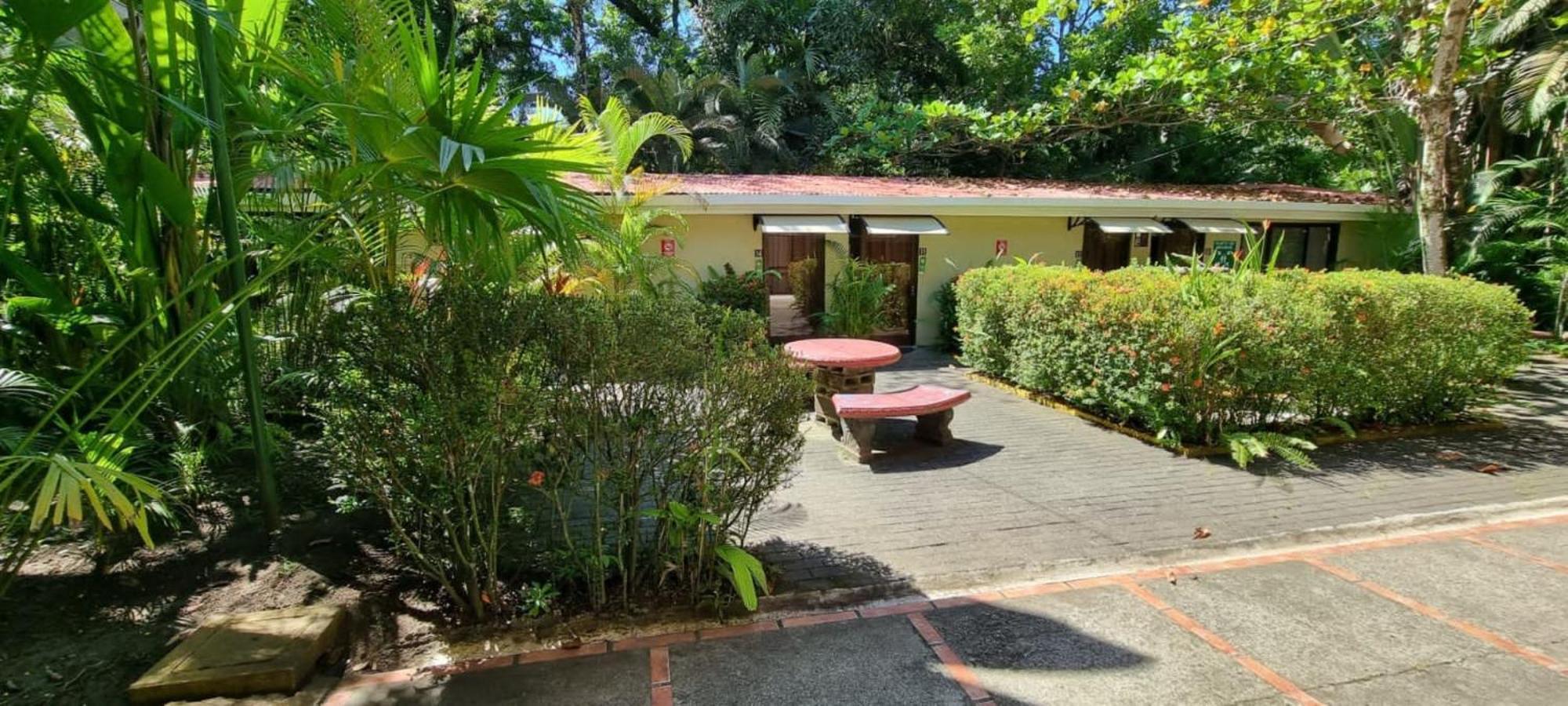 Hotel Playa Westfalia Puerto Limon Exterior foto